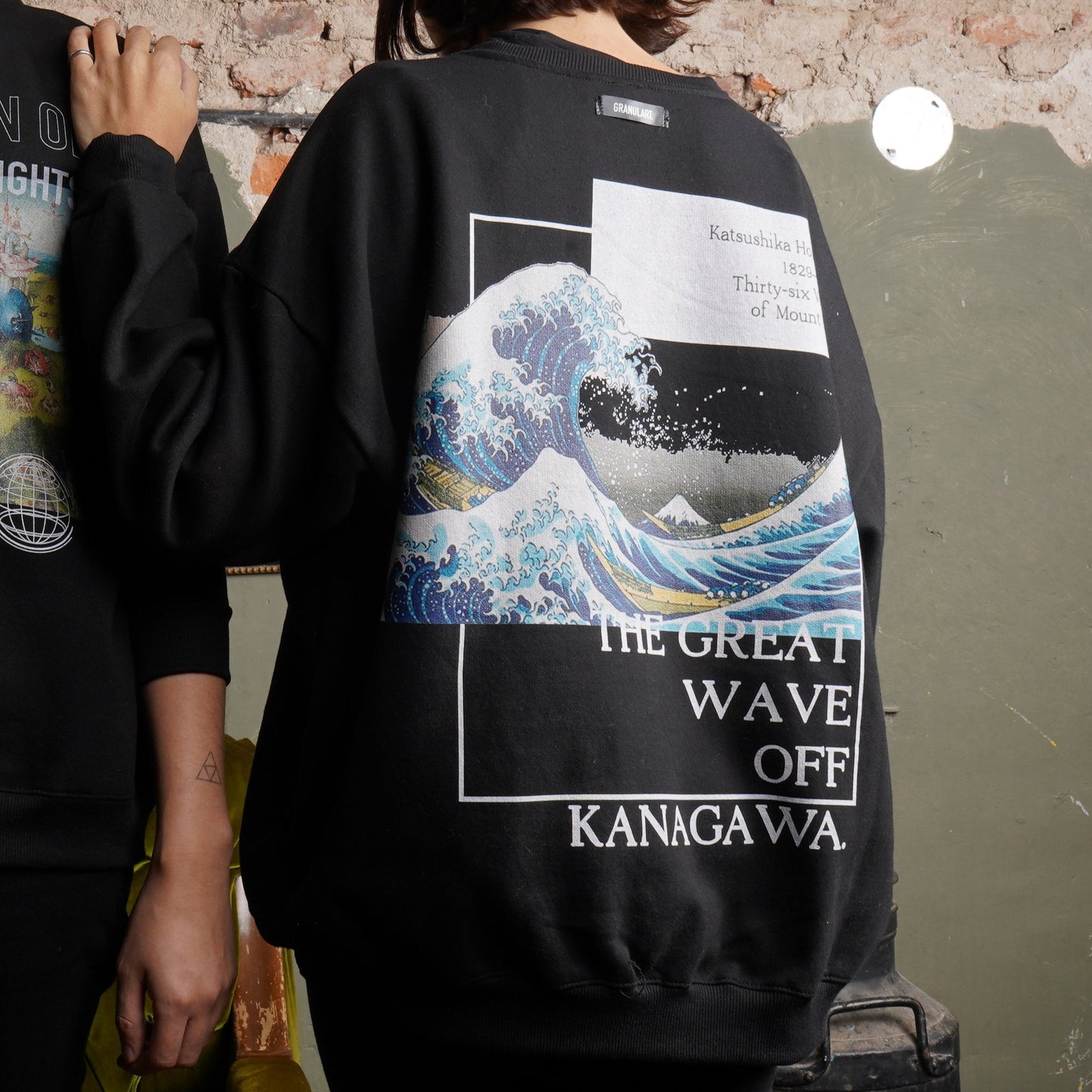 Kanagawa Wave Sweatshirt
